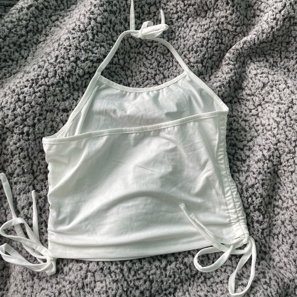 Ruched Cropped Top - Picture 2 of 3